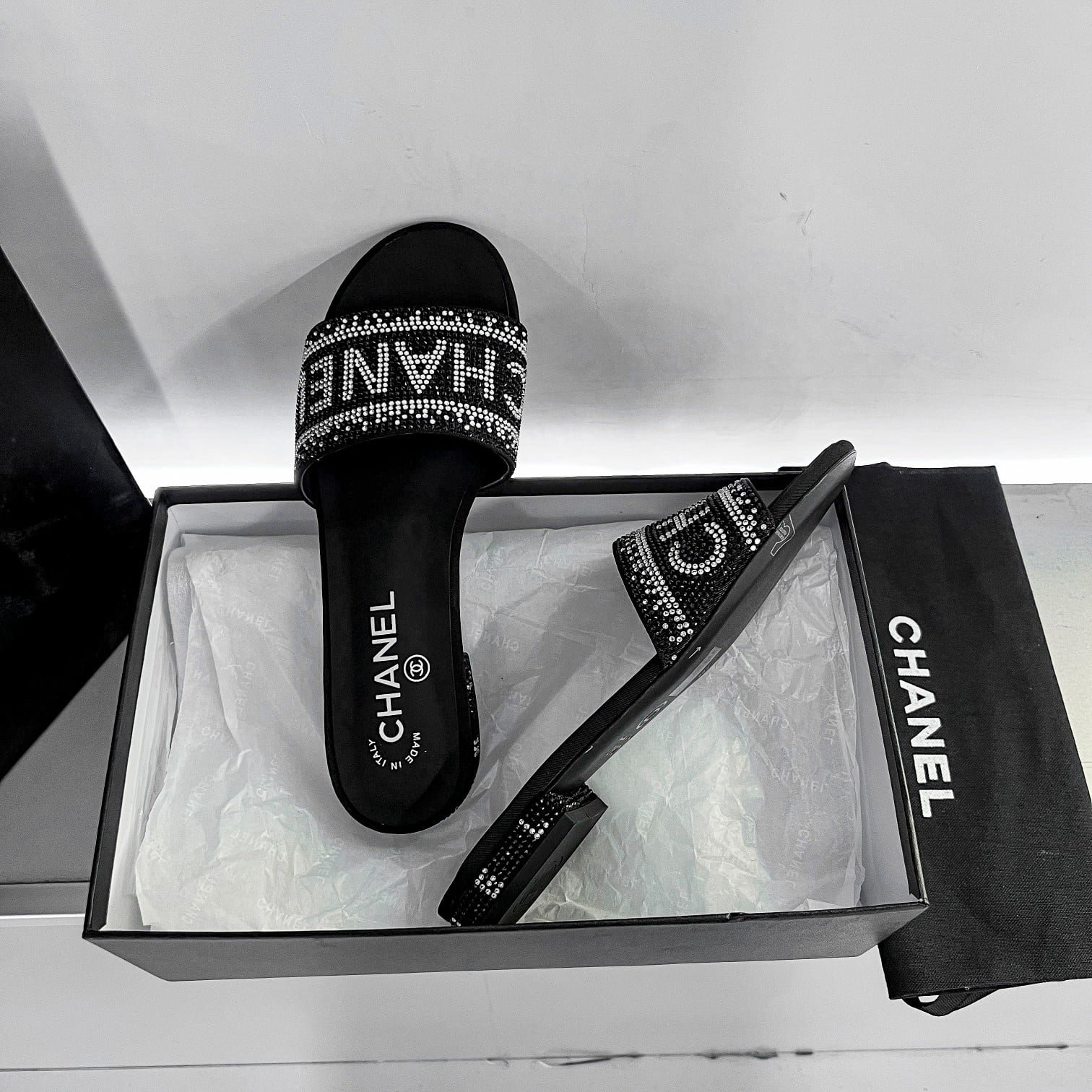 Ch**el 24P Beaded D1am0nd Slippers Black