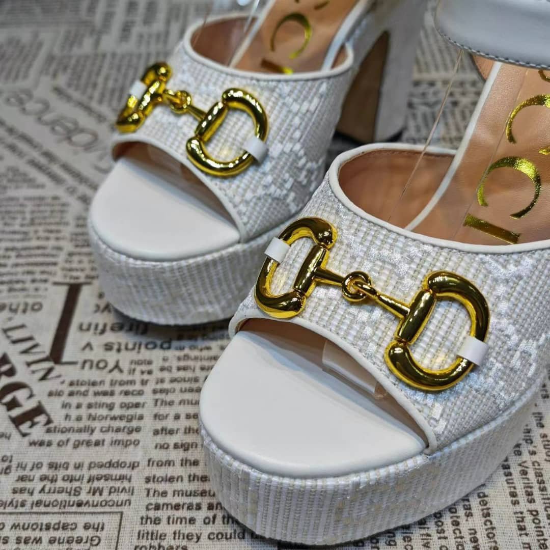 Gvc*1 Horsebit Platform Sandal Gg Embellished White