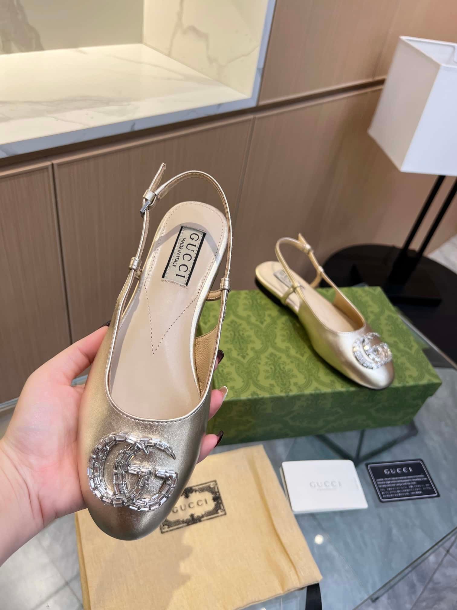 Gvc*1 Gg Crystal Slingback Silver