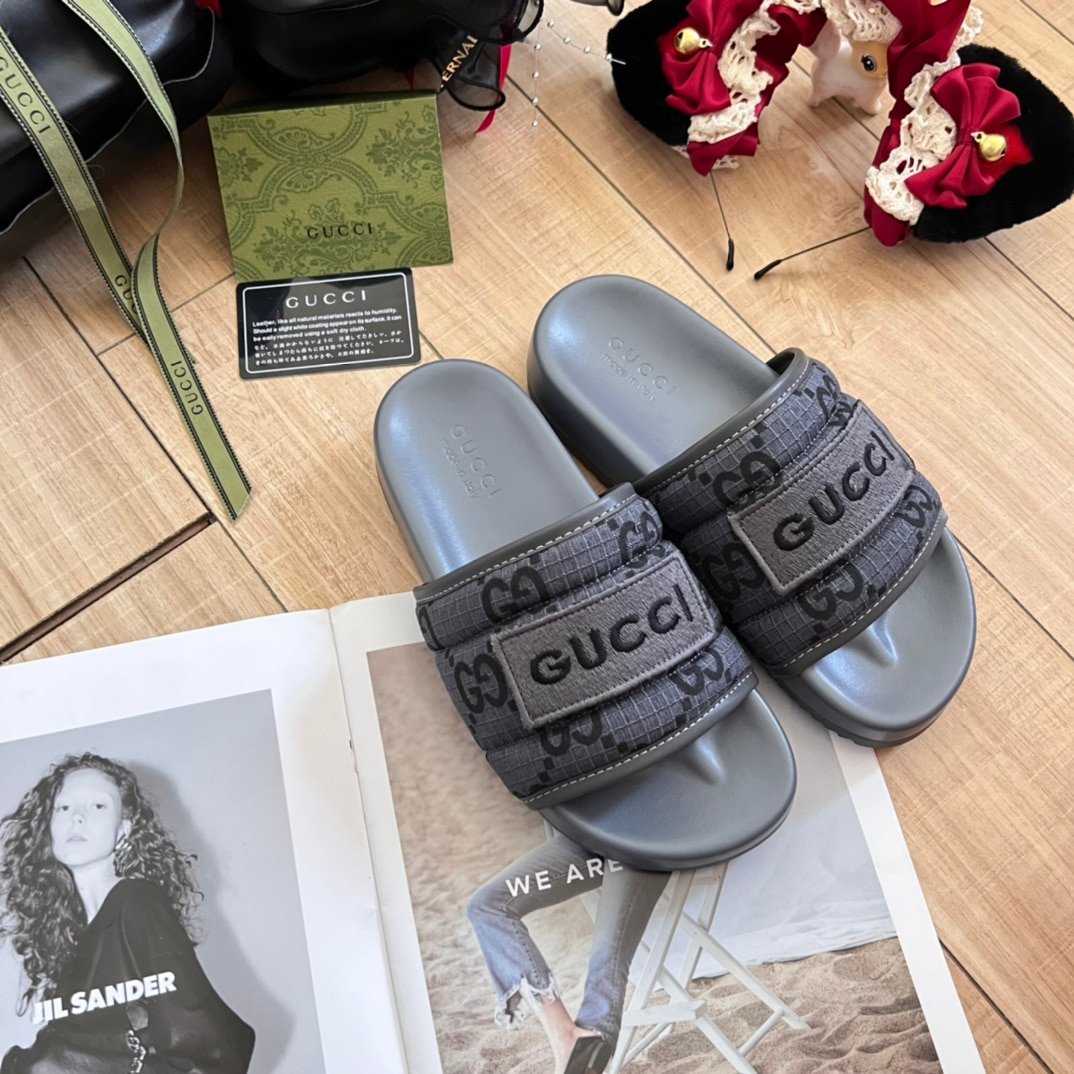 Gvc*1 Gg Horizontal Strap Sandals With Tag In Grey